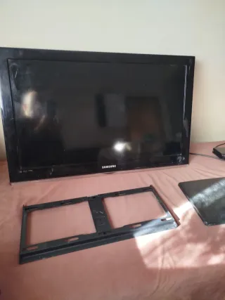 Samsung TV 24+receptor TDT nuevo+ Soporte