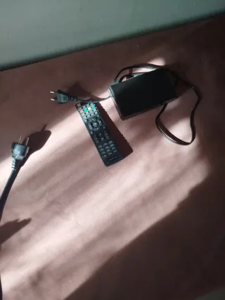 Samsung TV 24+receptor TDT nuevo+ Soporte