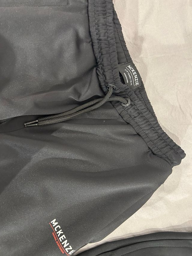 Pantalones chándal Nike negros Pantalones McKenzie