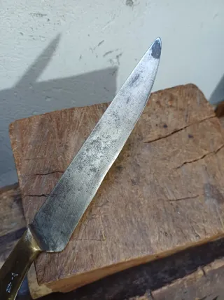 Antiguo utensilio de corte