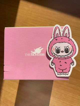 POPMART Labubu Lychee Berry Exciting Macaron - New