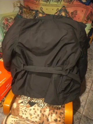 Chaqueta negra mujer con cinturón, talla 42