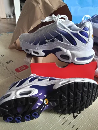 Nike Air Max Plus Morado Blanco Talla 42