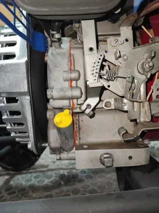 Generador Brigss & Stratton 8hp 3kw 220v