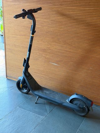 Ninebot by Segway E2 Pro Patinete Eléctrico