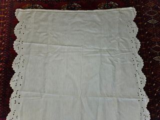 Tenda antica ricamata a mano