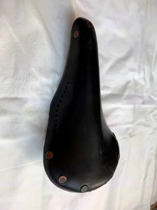 Sella Brooks Vintage