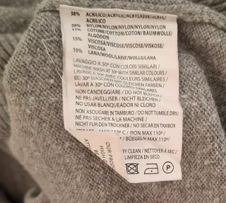 Maglioncino Consenso con zip e cappuccio