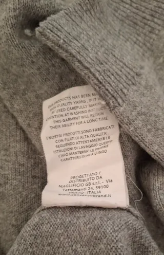 Maglioncino Consenso con zip e cappuccio