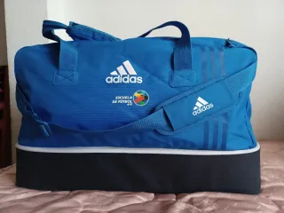 Mochila Adidas Azul y Negra