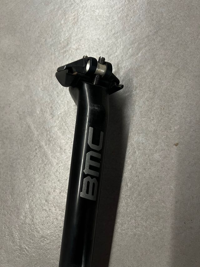 Tija carbono BMC retroceso