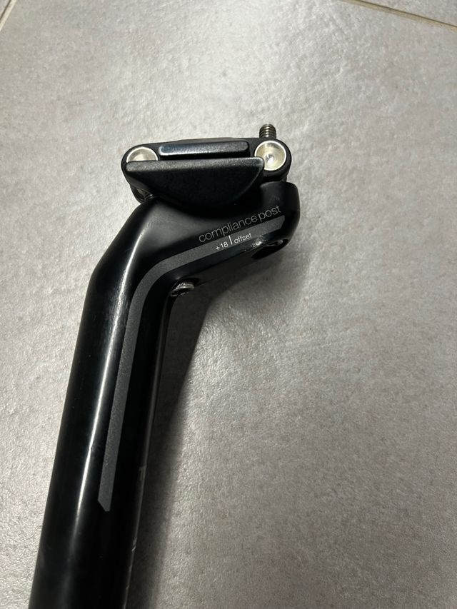 Tija carbono BMC retroceso