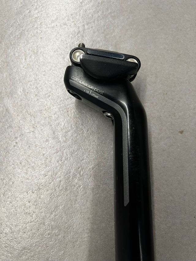 Tija carbono BMC retroceso