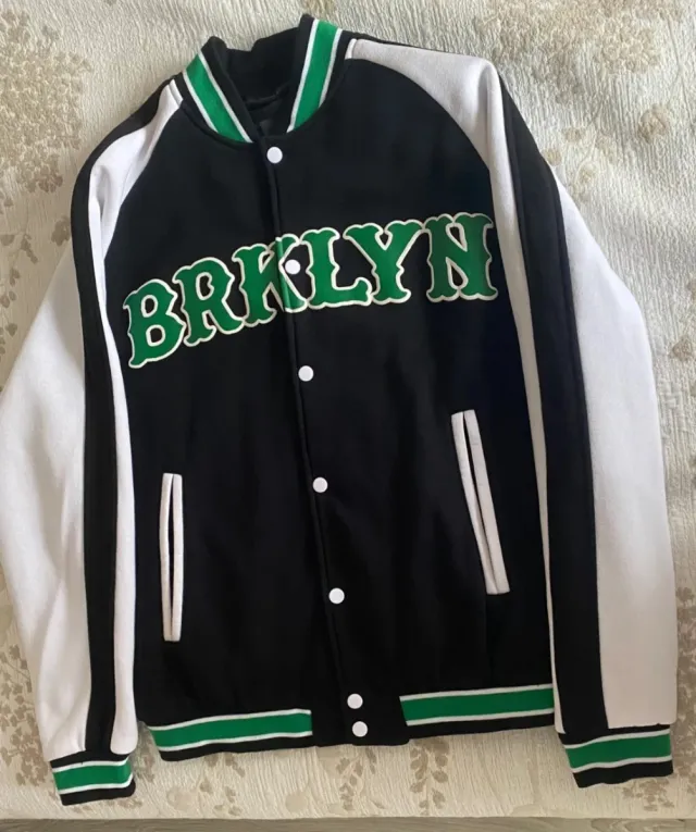 Chaqueta estilo universitario BRKLYN