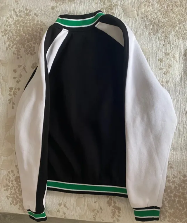 Chaqueta estilo universitario BRKLYN