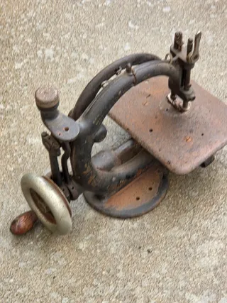 Antigua máquina de coser Wilcox & Gibbs