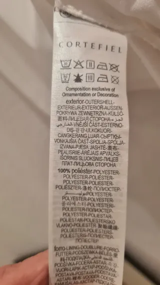 Blusa blanca, con forro parte delantera, talla L