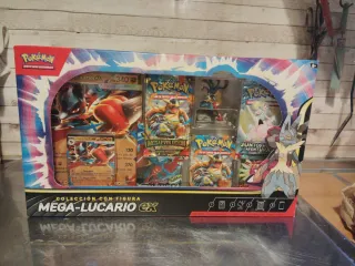 Cartas Pokémon Mega-Lucario EX con Figura