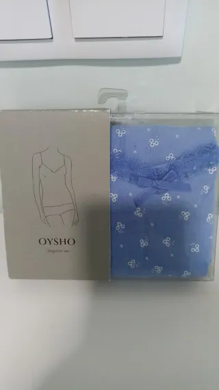 Lingerie set Oysho empaquetado