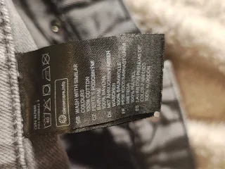 Pantalones cortos vaqueros grises hombre