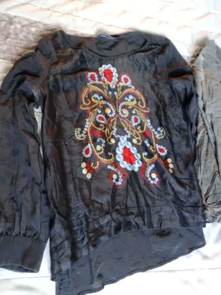 Lote 2 blusas manga larga mujer.