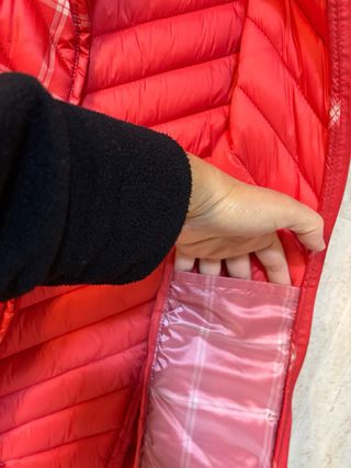 Chaleco acolchado a cuadros rojo