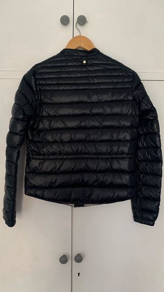 Plumífero corto azul Zara