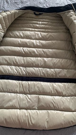 Plumífero corto azul Zara