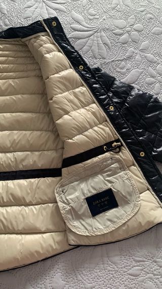 Plumífero corto azul Zara