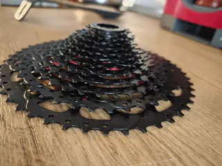 Piñonera 12v Goldix Nueva