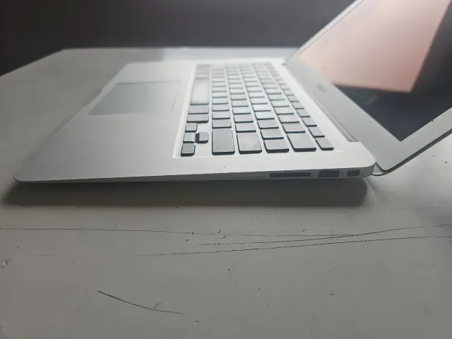 Apple MacBook Air 13 Plata