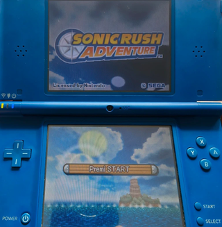 Nintendo DSi XL Blu con cavo