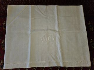 Lenzuola antiche ricamate a mano