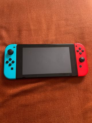 Nintendo Switch Azul y Rojo