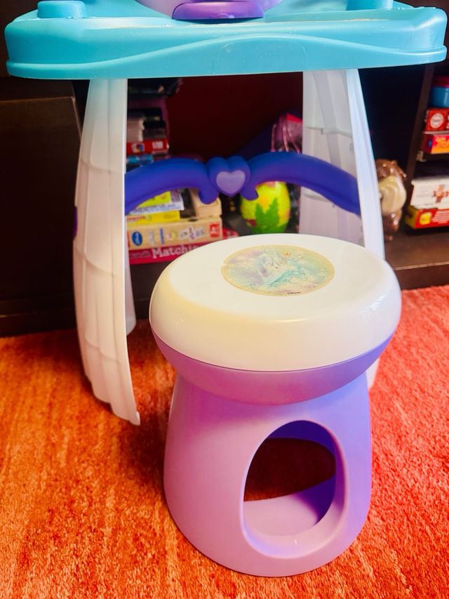 Tocador Frozen con espejo y taburete