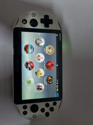 Ps Vita Blanca + Accesorios