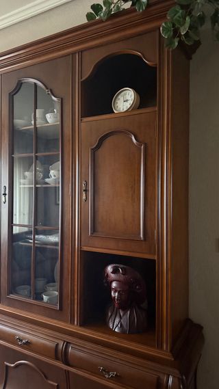 Mueble de salón de nogal