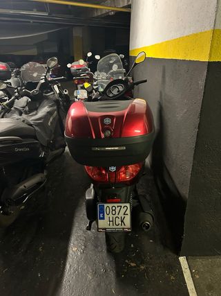 Piaggio X7 Evo 300 Roja