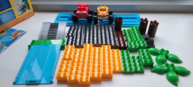 Mega Bloks Blaze Jungle Ramp Rush 50 Piezas