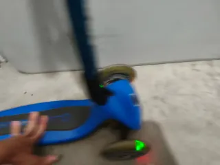 Patinete Globber 3 ruedas azul