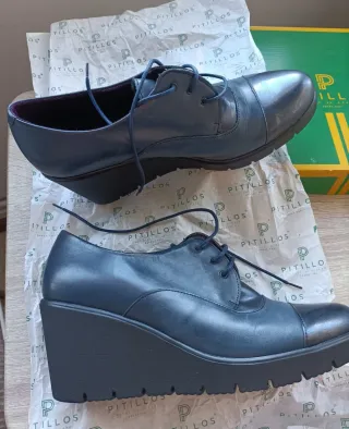 Zapatos Pitillos azul/plata sin usar