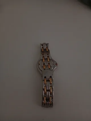 Reloj Lotus Dorado y Plateado