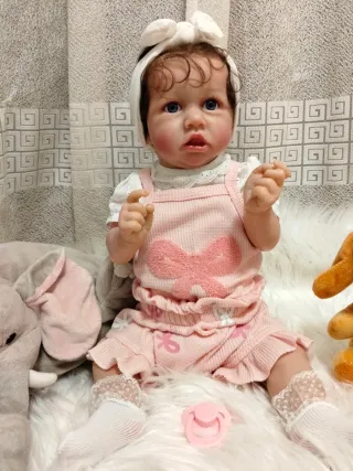 Bambola Reborn con accessori