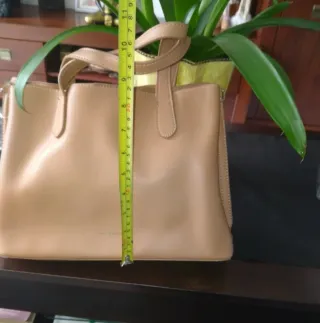 Bolso de mano beige