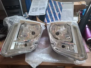 2 Faros Volvo Fe2/FL Camión