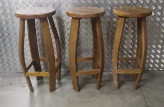 Set di 4 sgabelli in legno artigianali rustici