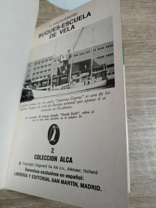 Libros Antiguos De Aviación Y Buques Escuela