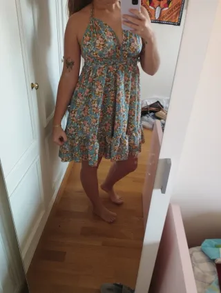 Vestido corto floral veraniego