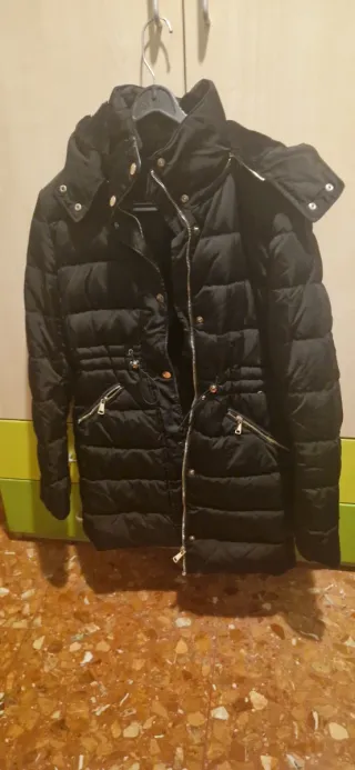 Chaqueta plumífero, rellena con pluma de pato.