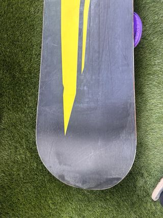 Tabla Snowboard Forum, modelo Holy Moly